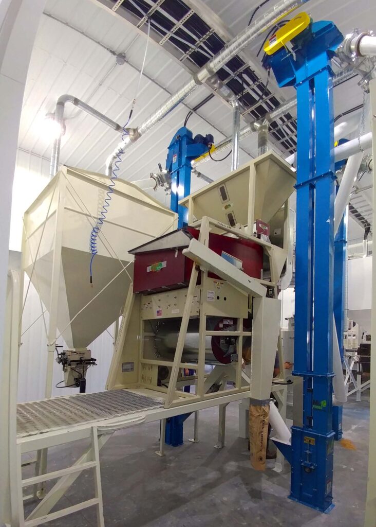 FLOUR MILL IN HAGUE, SASKATCHEWAN NOW EQUIPED WITH A CLIPPER SEED CLEANER, A BARLEY PEARLER AND A FLOUR MILLING SYSTEM. - photo 4