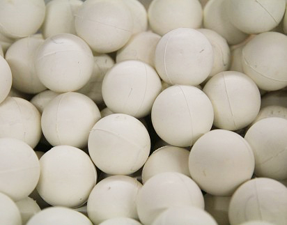 Part #: F80026102 - ALL CLIPPER MACHINES BALLS, 1-3/8" WHITE