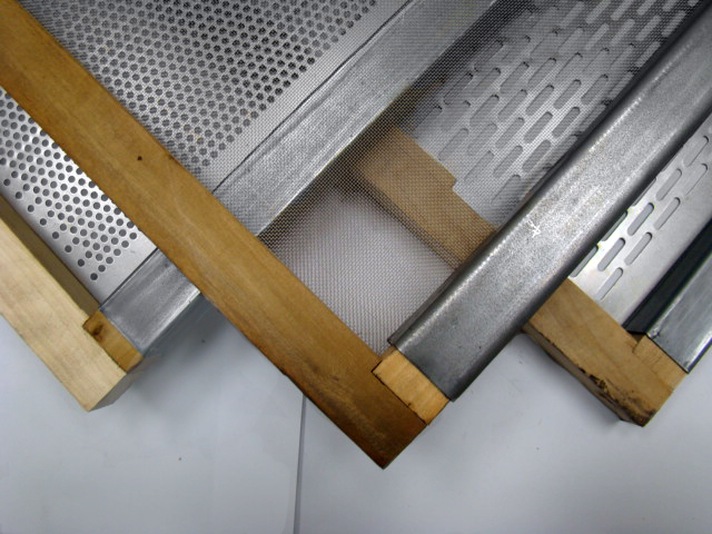 Clipper Screen Corner Joint